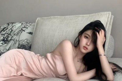 刘晓庆被指耍大牌现身河南万岁山和王婆同台全场冷脸拒讲话