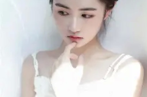 劈腿老男人只是冰山一角！黄一鸣闺蜜爆料她吸D贩D骗王思聪