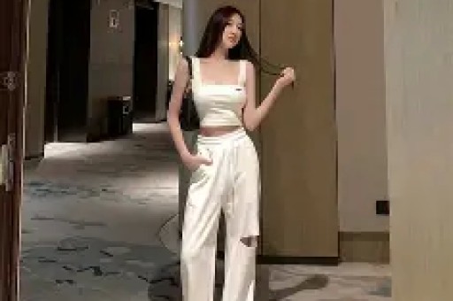 陈小春出轨被对方公之于众还牵扯出多名男明星她不怕被封杀吗