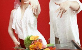 新婚当天被锤！13年恋爱8年劈腿！前女友石蕊哭诉内幕